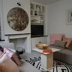 Charming Georgian Cottage With Private Sun Terrace