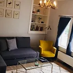 Willoughby Apartment