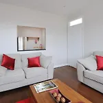 Spacious Apartment Central Bath