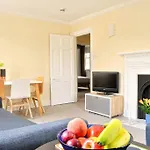 **Spotless, Bright 2 Double Bed, Period Features**