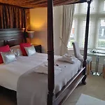 The Bath House Boutique B&B - In-Room Breakfast - Free Parking