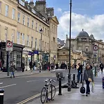 ※ Stunning, Bath Townhouse, City Centre