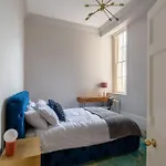 Russell House Suites