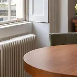 Russell House Suites