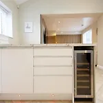 Bath Bliss Retreat - 7 Bedroom House