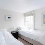The Art Apartment