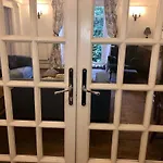 Lauras Townhouse Apartments Grand Garden Apartment