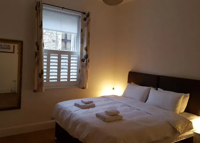 10 Grove St - Bath Holiday Suites