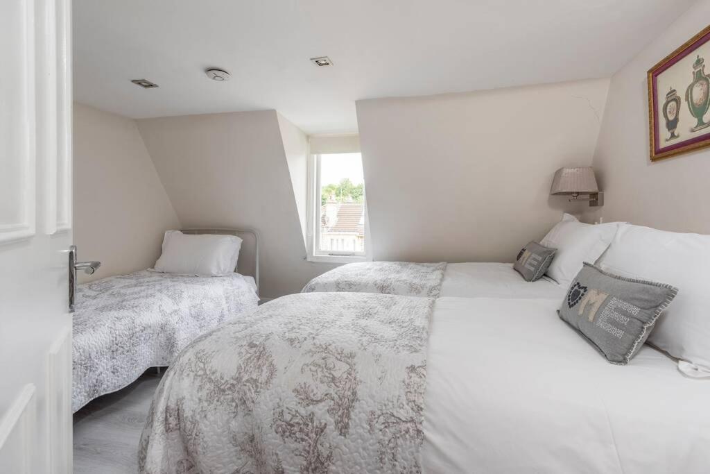 Holiday home Lovely 4 Bedroom Townhouse *