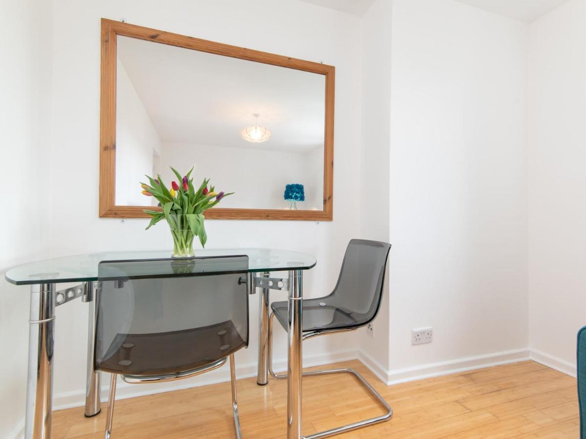 Pass The Keys Bright Modern One Bed - Centre