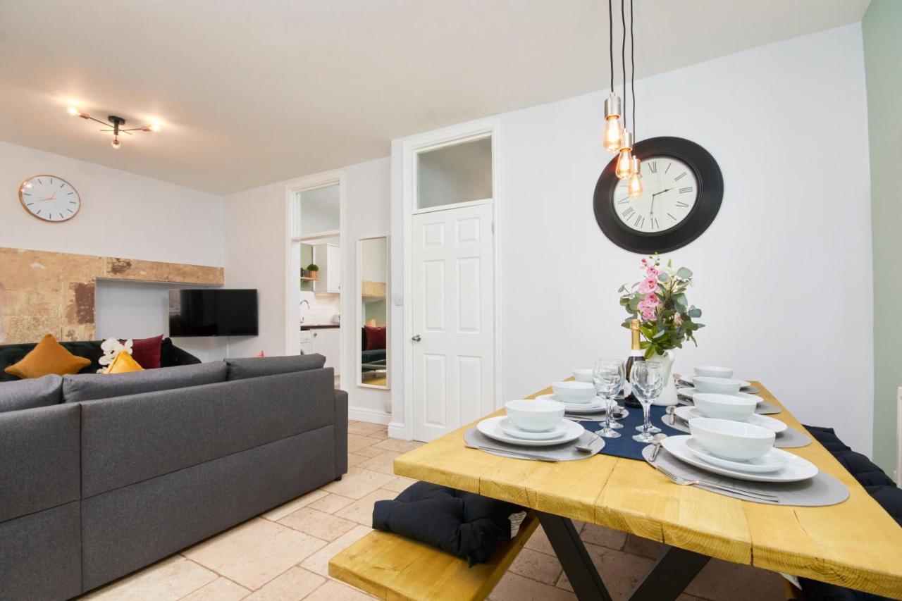Holiday home Wonderful In With Garden - Sleeps 8 *