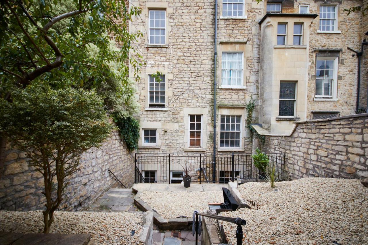 Wonderful In With Garden - Sleeps 8 * Bath