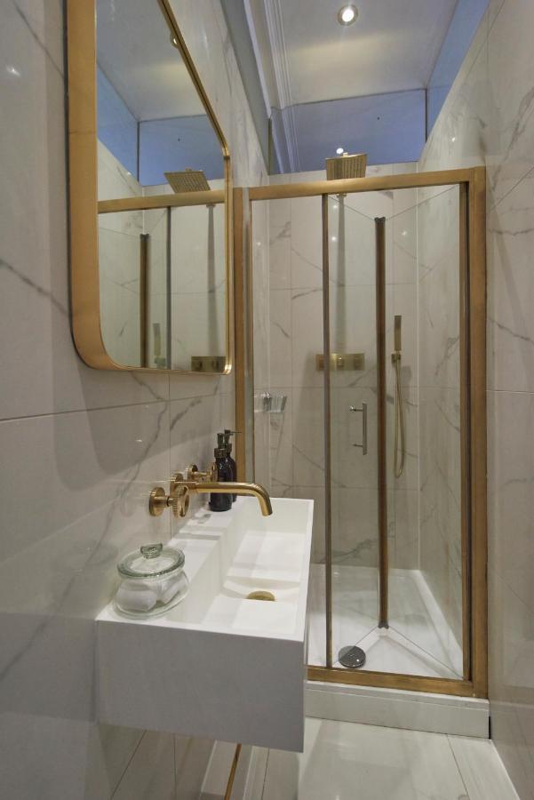 London Street Apartment Bath