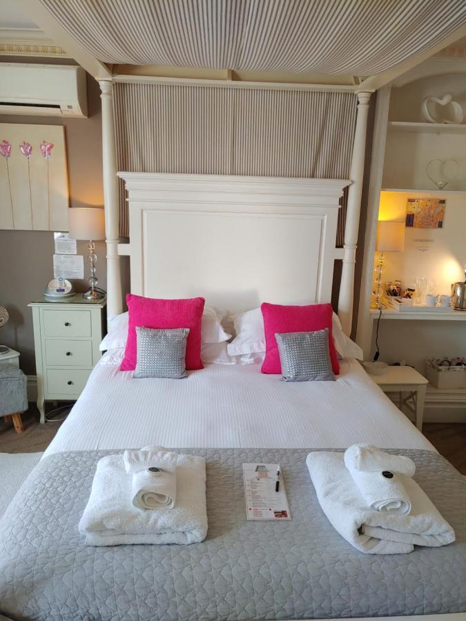 The House Boutique - In-room Breakfast - Free Parking 4* Bath