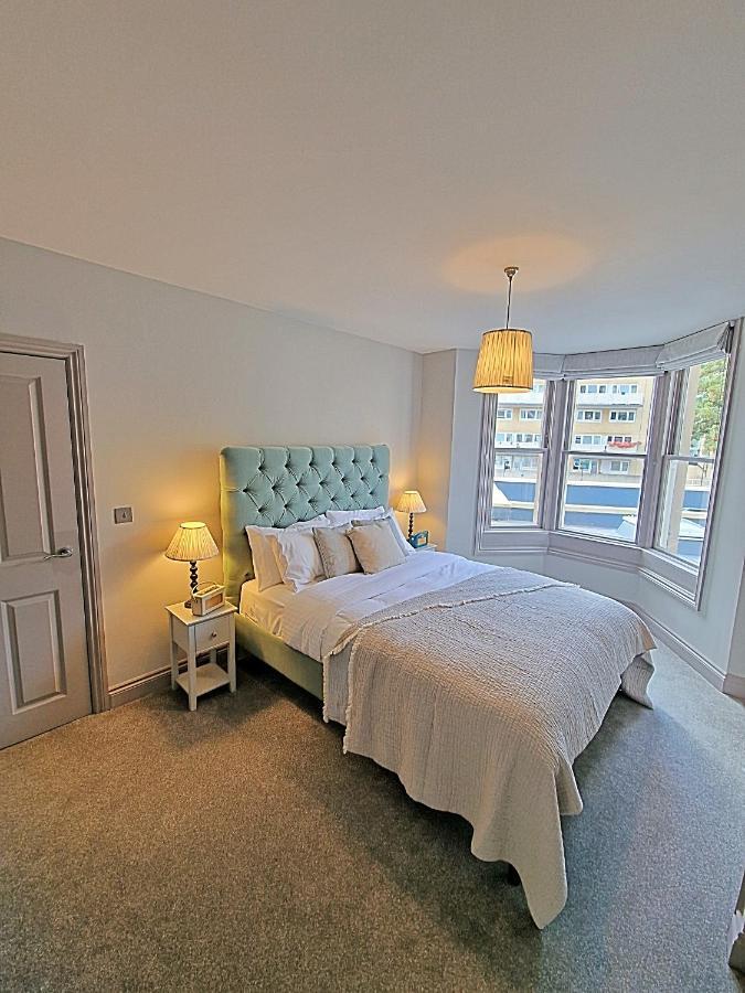 Beautiful Modern 1 Bedroom Apartment, Centre * Bath