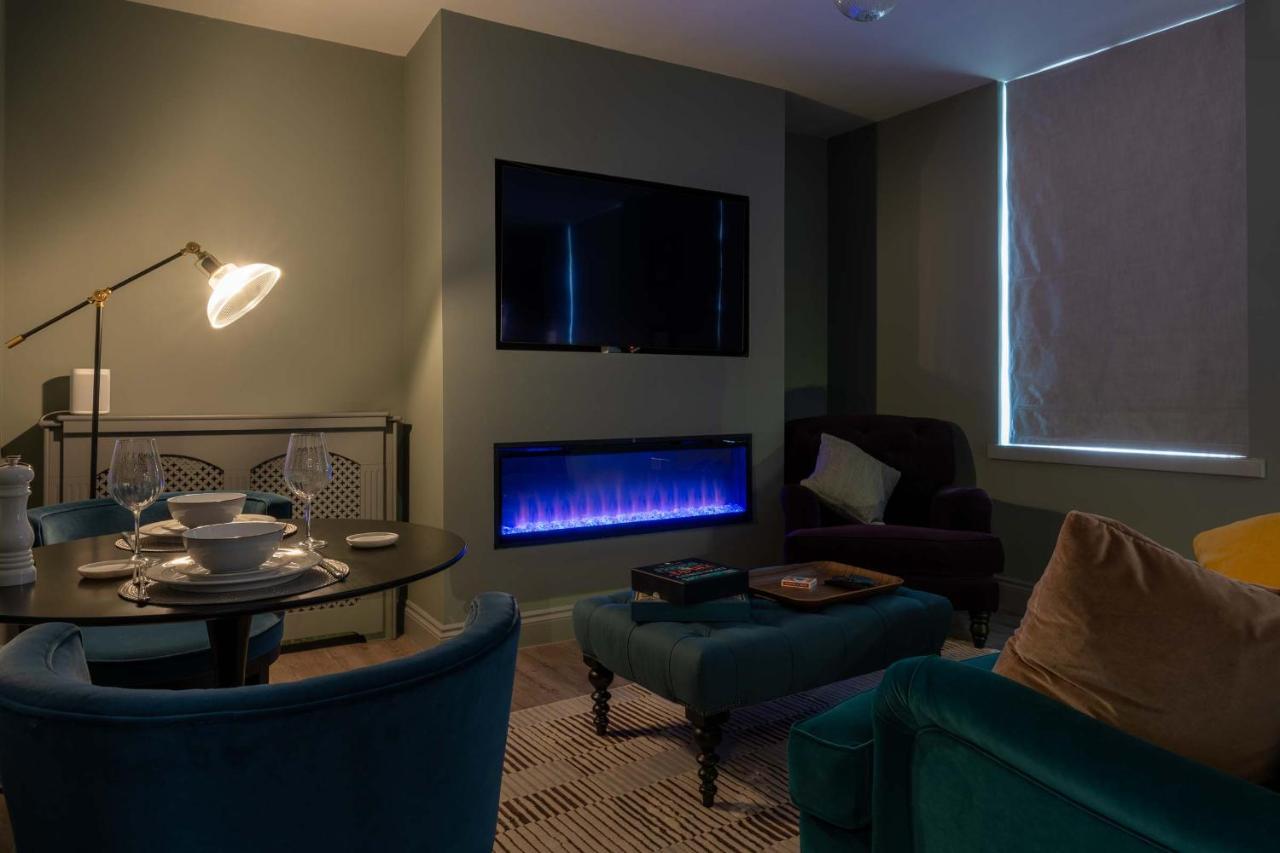 Beautiful Modern 1 Bedroom Apartment, Centre * Bath