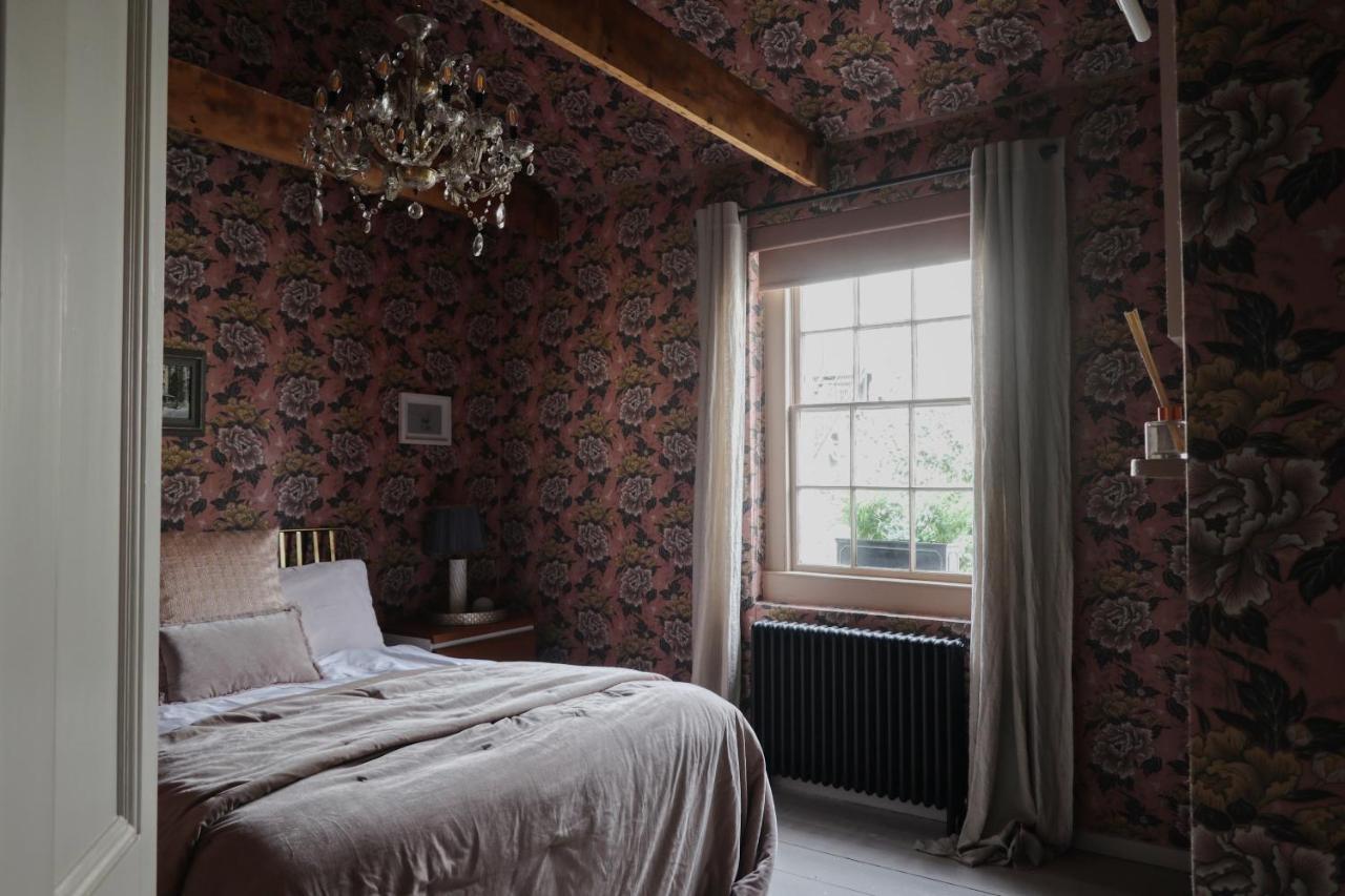 Charming Georgian With Private Sun Terrace Holiday home *