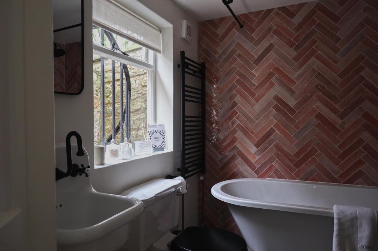 Charming Georgian With Private Sun Terrace Bath