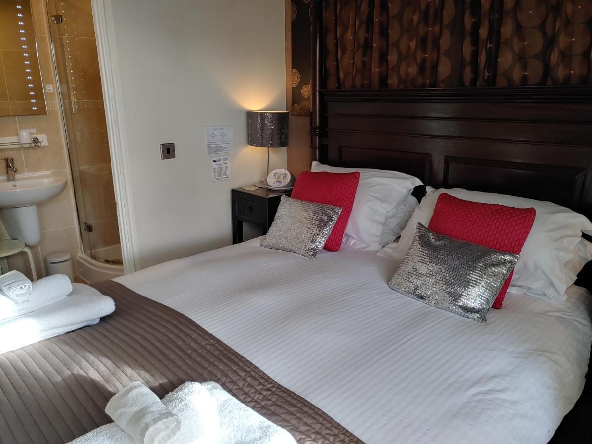 The House Boutique - In-room Breakfast - Free Parking Bed & Breakfast Bath