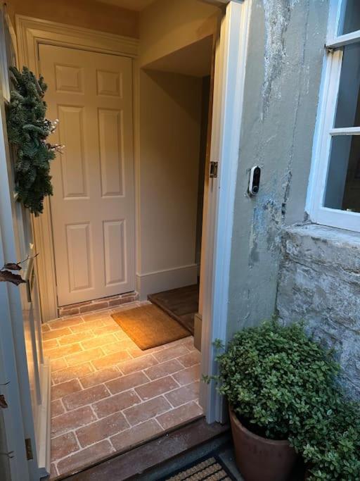 Brand New Georgian Flat In Bath