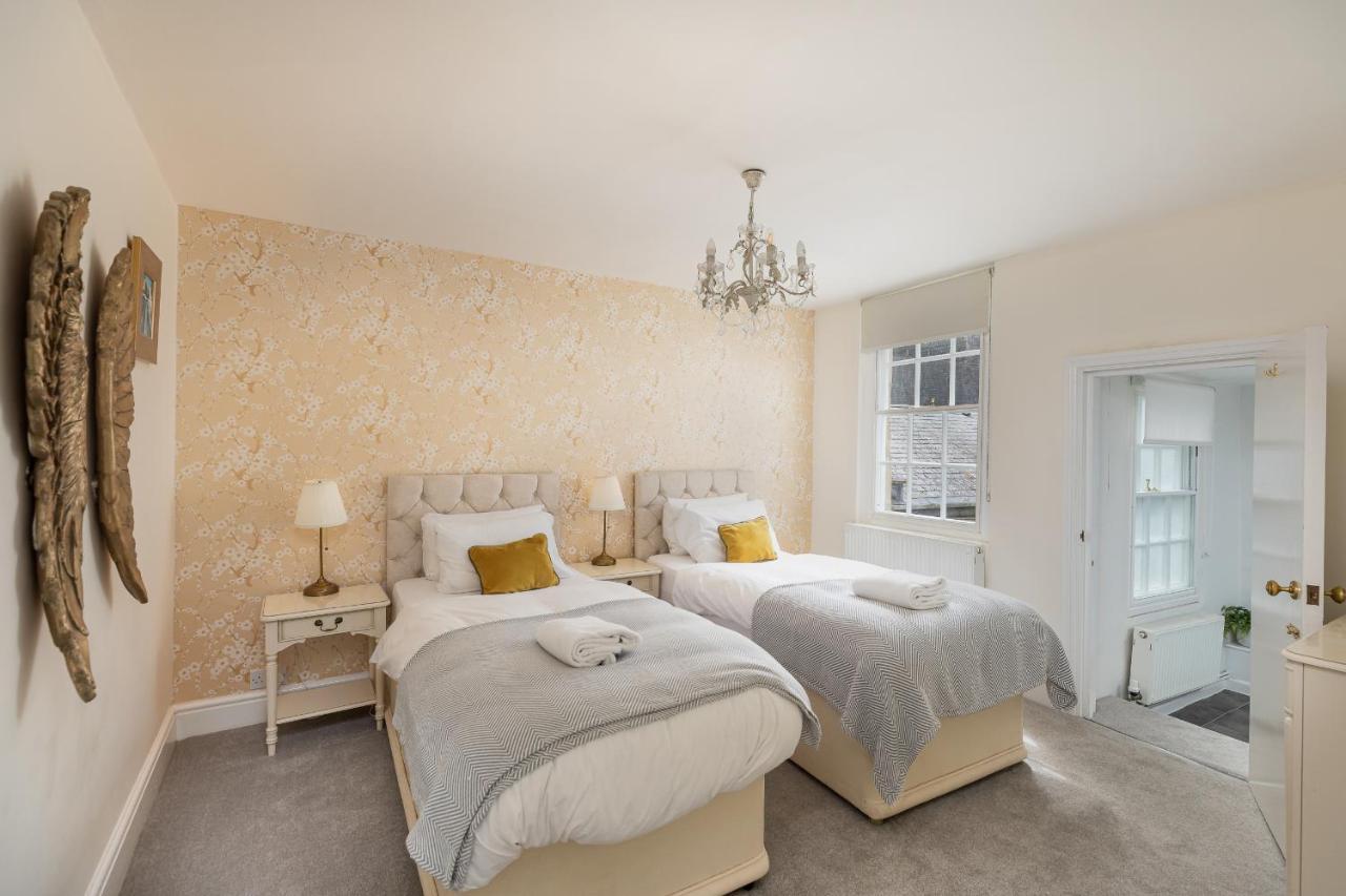 Apartment 6 Bedroom Centre Georgian Town House - Abbey & Baths-2 Min Walk