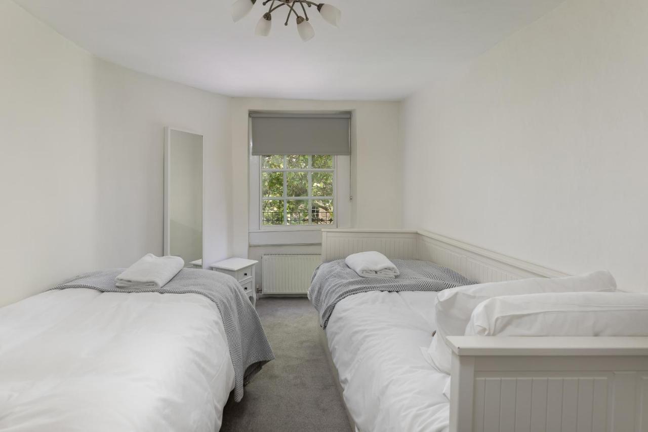 6 Bedroom Centre Georgian Town House - Abbey & Baths-2 Min Walk * Bath