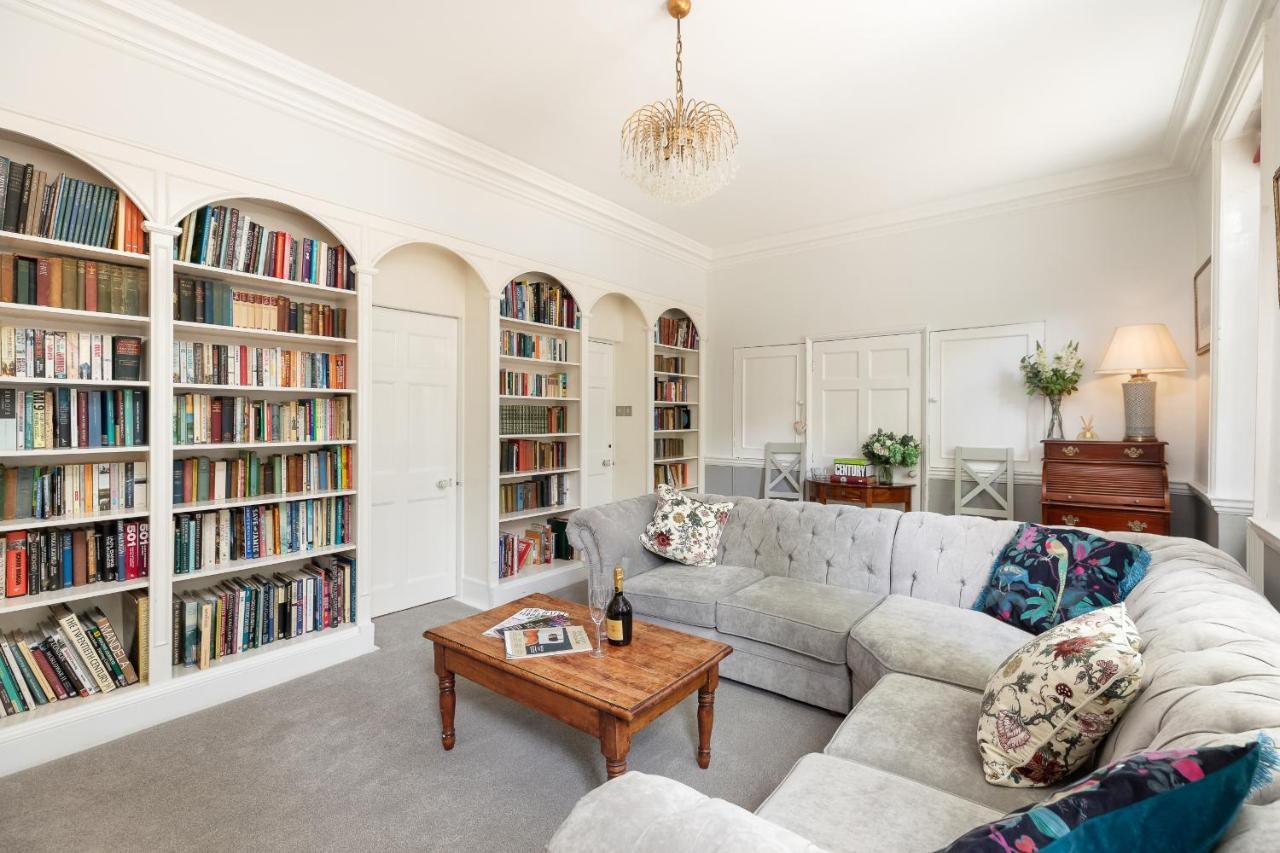 Apartment 6 Bedroom Centre Georgian Town House - Abbey & Baths-2 Min Walk