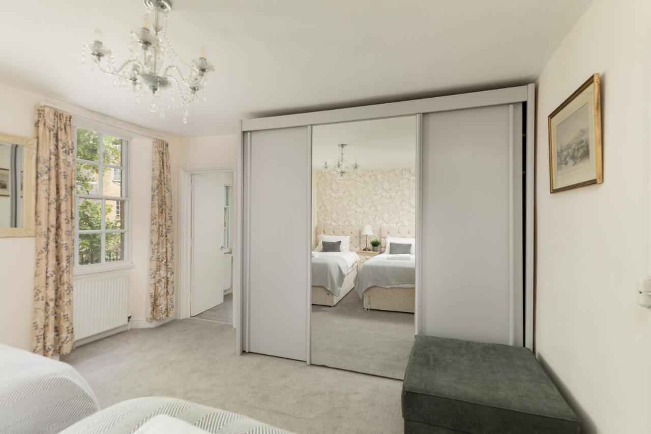 6 Bedroom Centre Georgian Town House - Abbey & Baths-2 Min Walk Apartment Bath