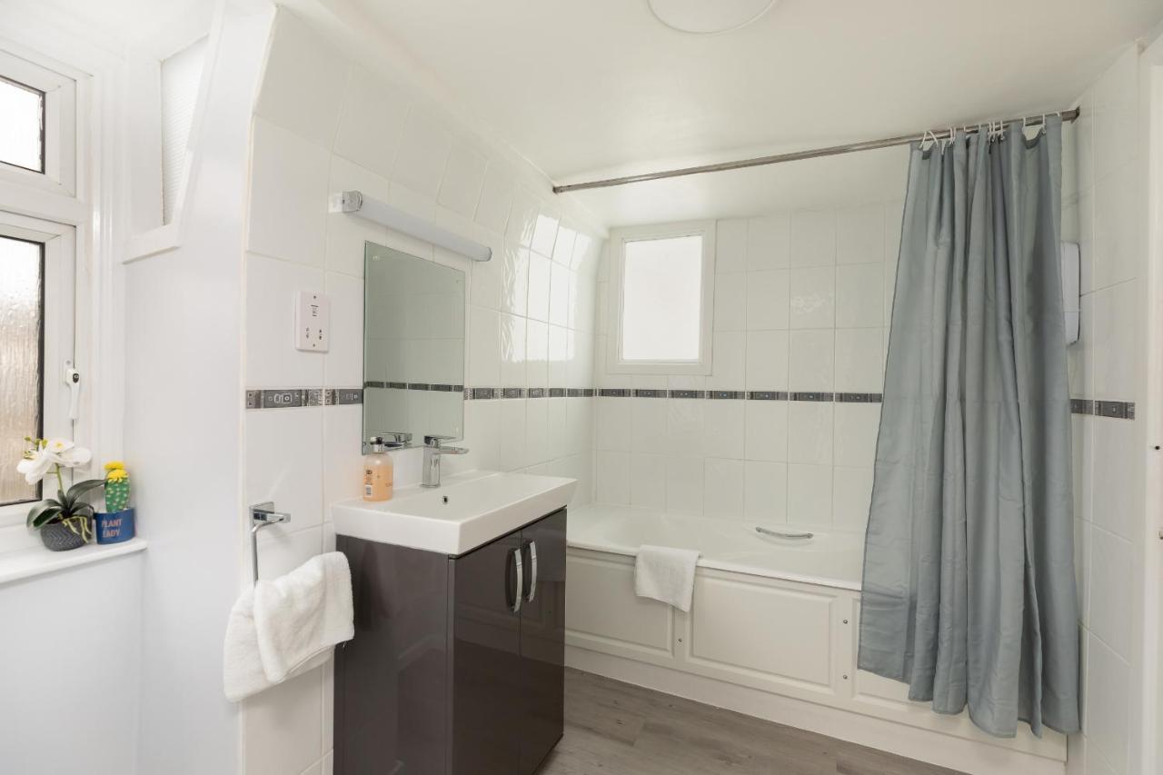 6 Bedroom Centre Georgian Town House - Abbey & Baths-2 Min Walk Apartment