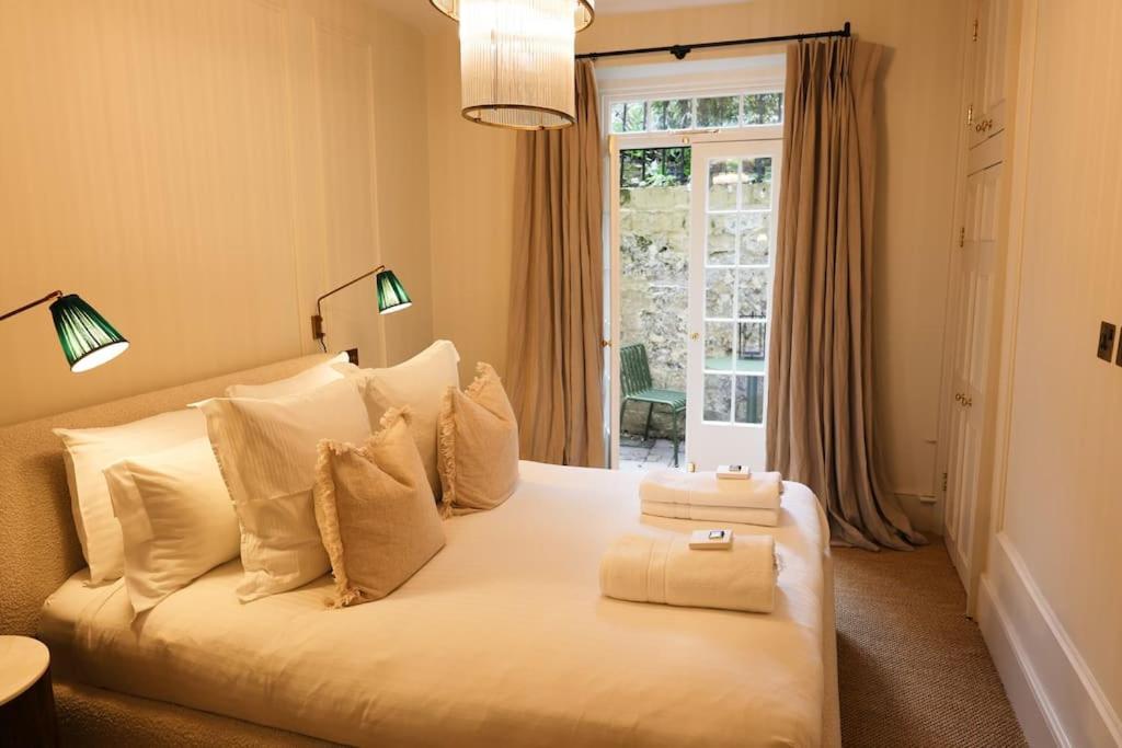 Brand New Georgian Flat In * Bath