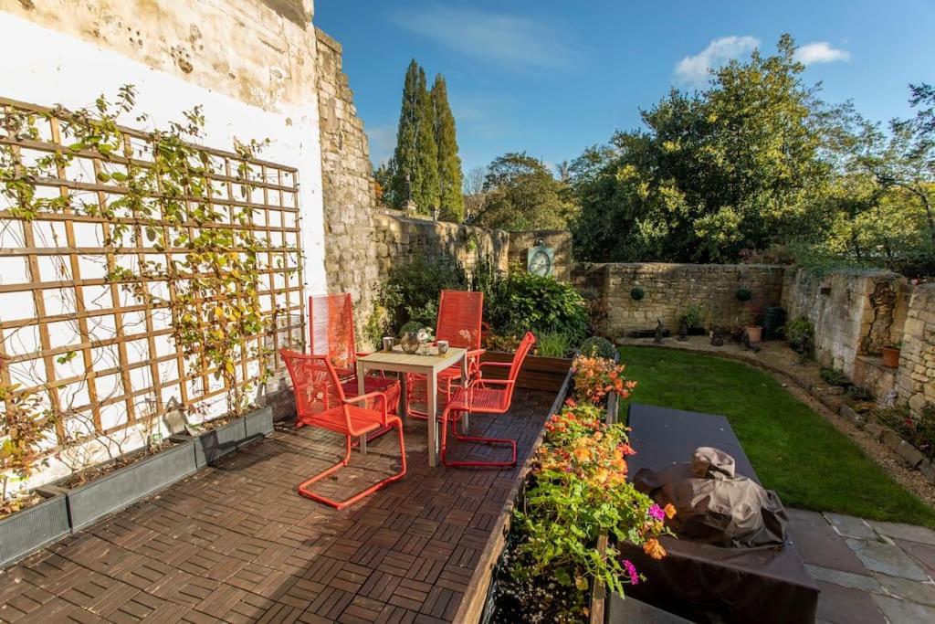 Georgian House Garden *