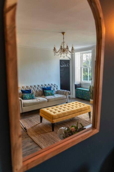 Georgian House Garden Apartment Bath