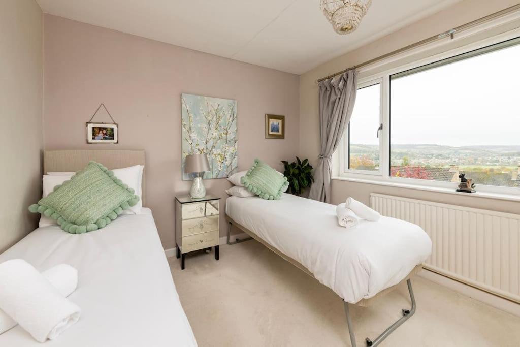 Fabulous House In W/parking Holiday home *