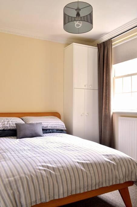 Apartment **spotless, Bright 2 Double Bed, Period Features**