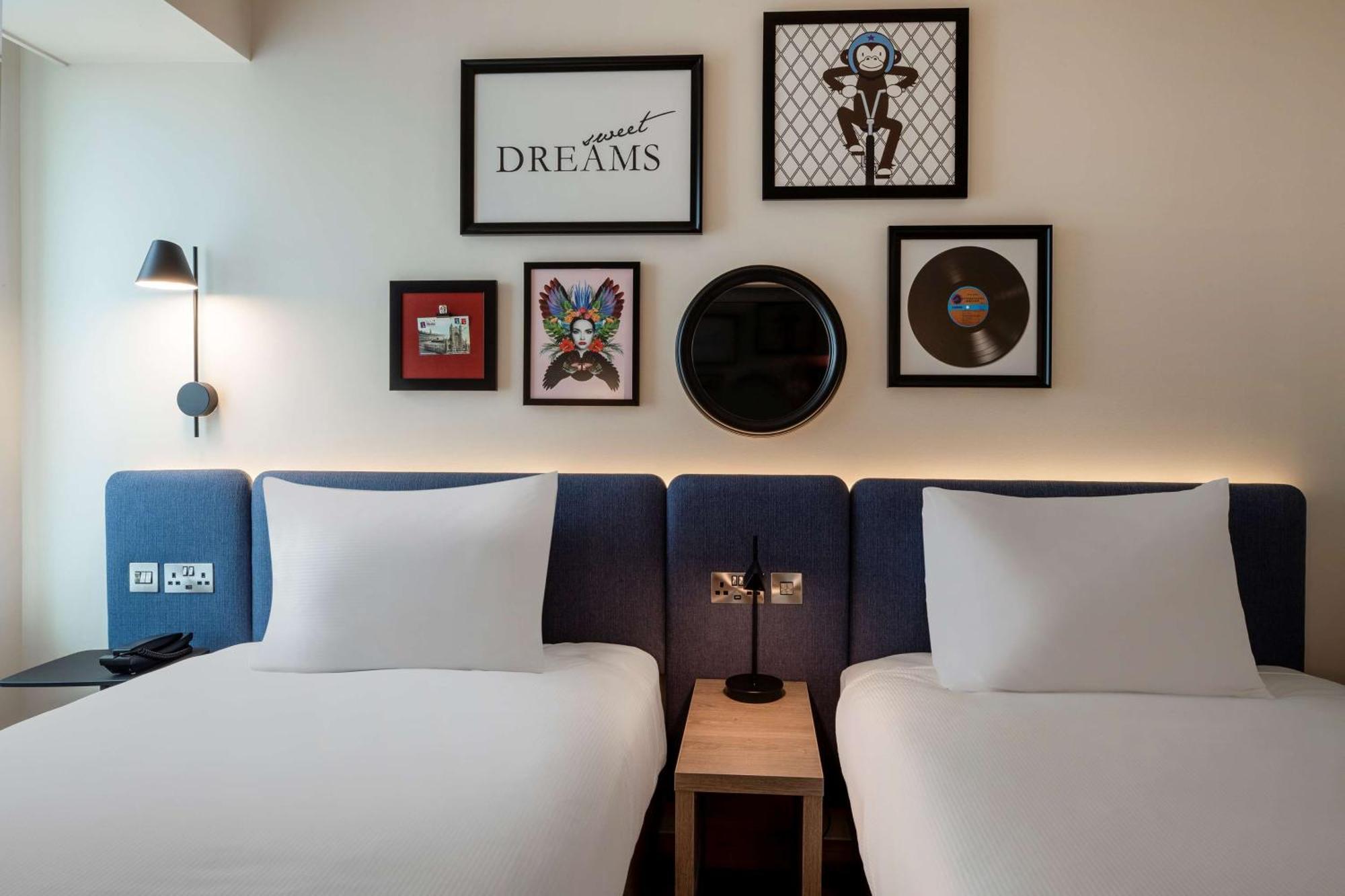 Hotel Hampton By Hilton 4*