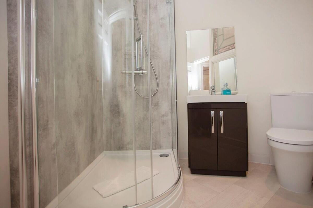 ※ Stunning, Townhouse, Centre Apartment *
