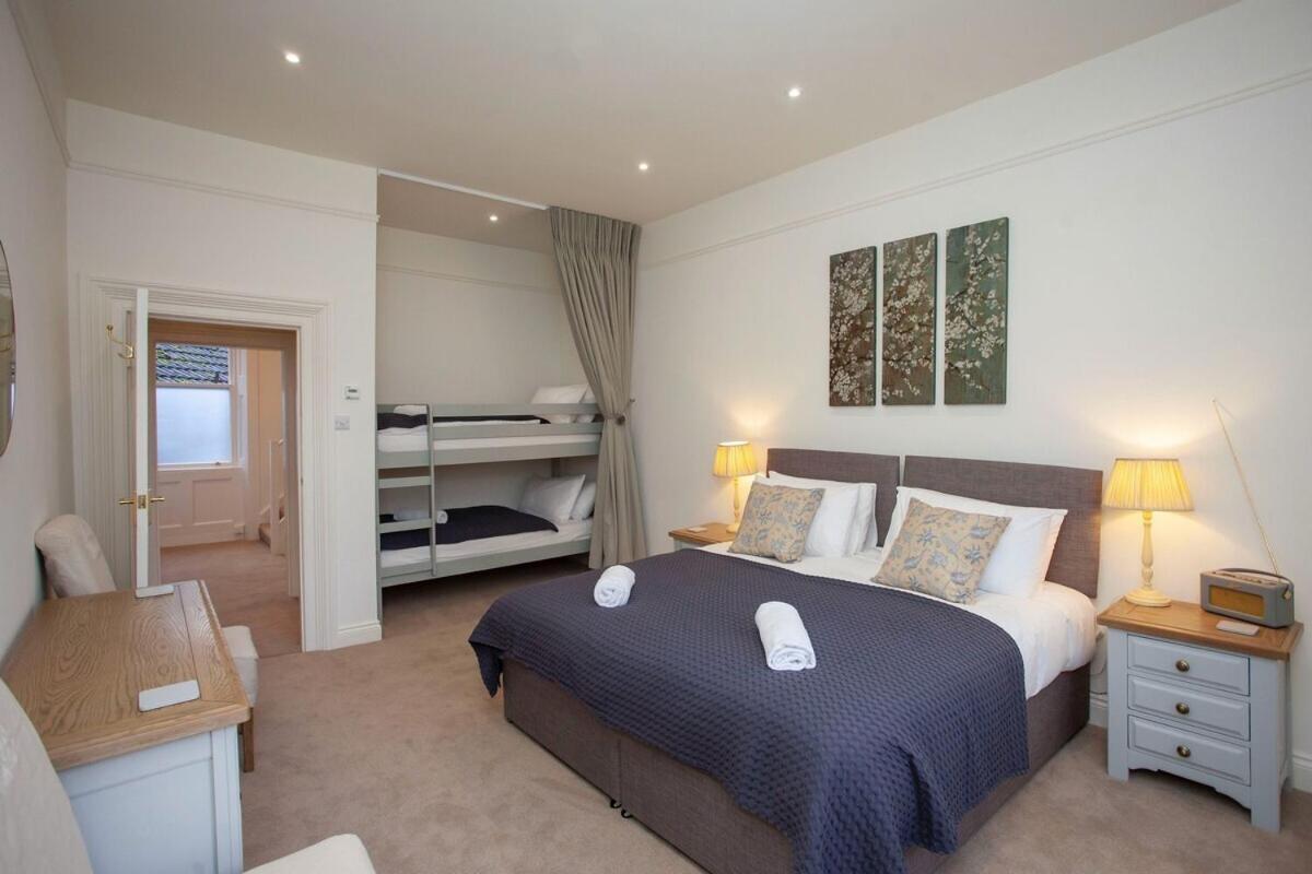 ※ Stunning, Townhouse, Centre Apartment Bath