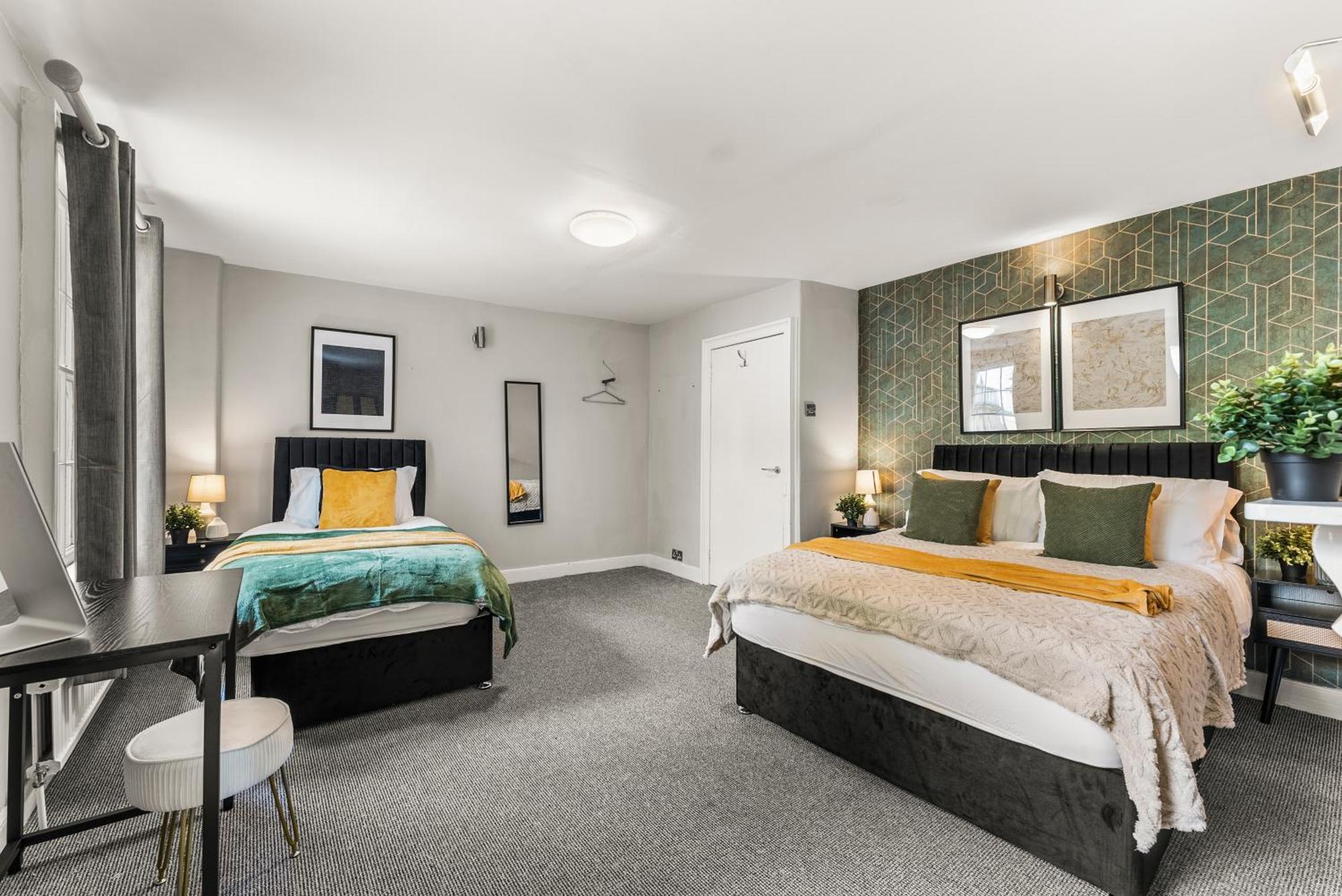 Boutique In Baths Location Apartment *