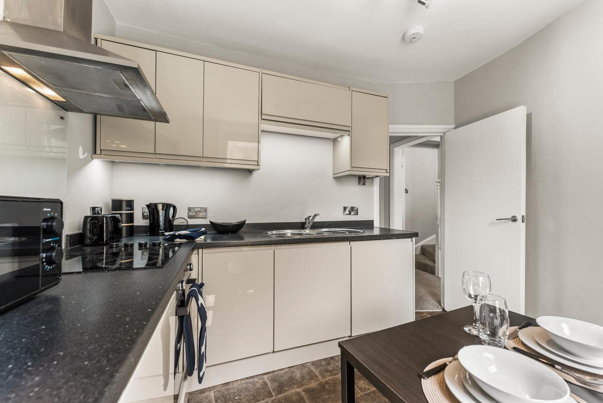 Boutique In Baths Location Apartment *