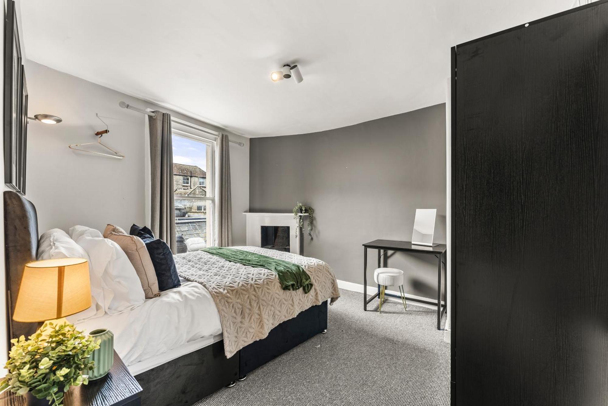 Apartment Boutique In Baths Location *