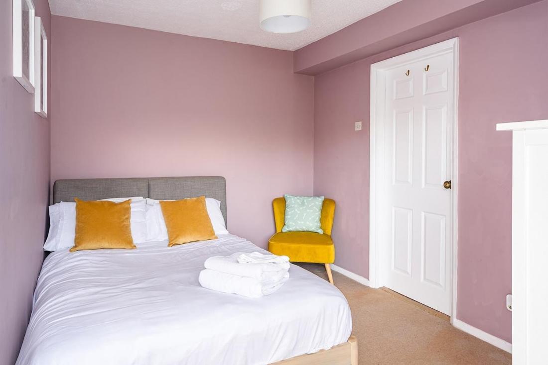 Stunning 4 Bedroom House In Holiday home