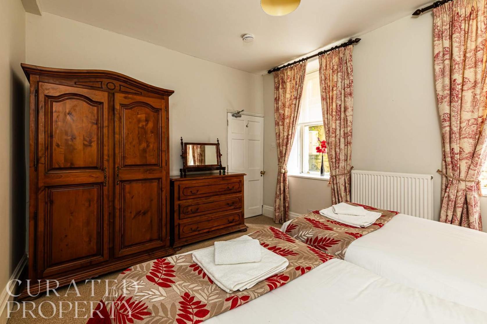 Holiday home The Admirals House - & Free Parking Bath