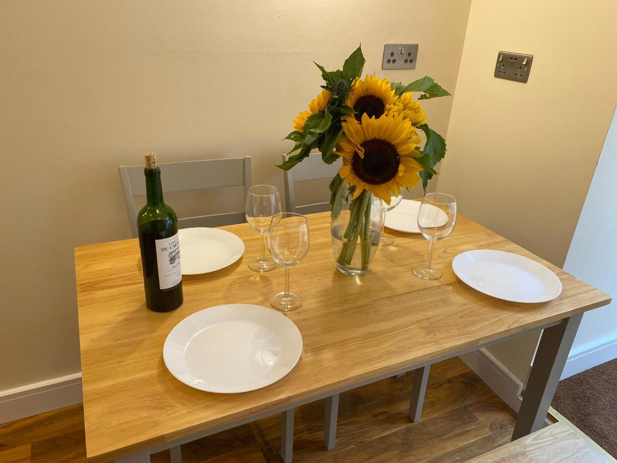 Centrally Located * Bath
