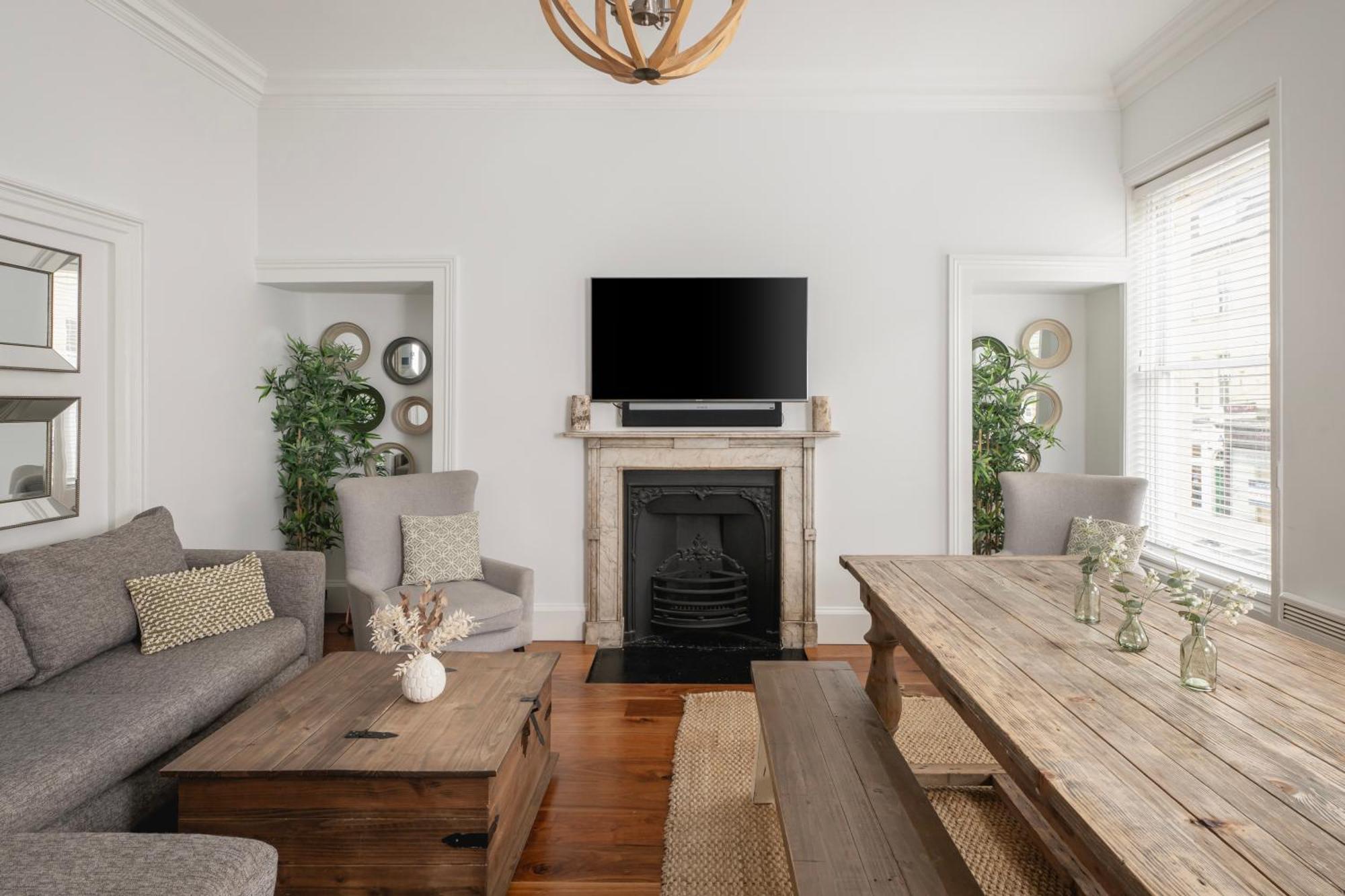 Argyle - Stunning 5 Bed Luxury - Pulteney Bridge, Apartment Bath
