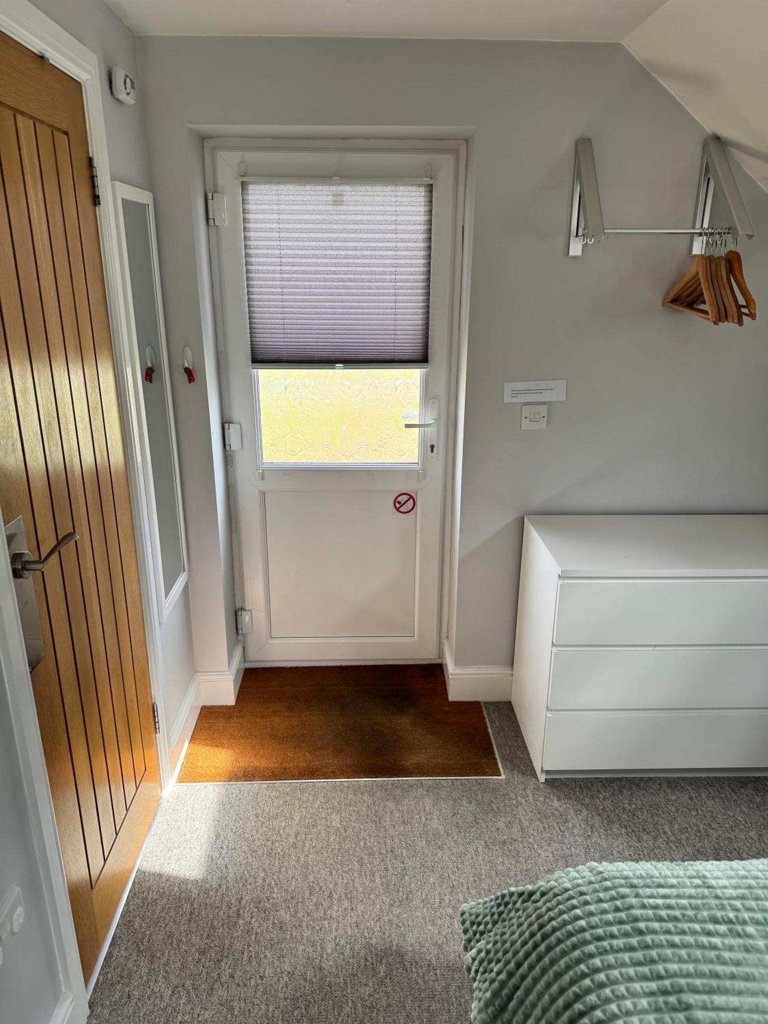 The Annexe Rural Retreat Near Apartment Bath
