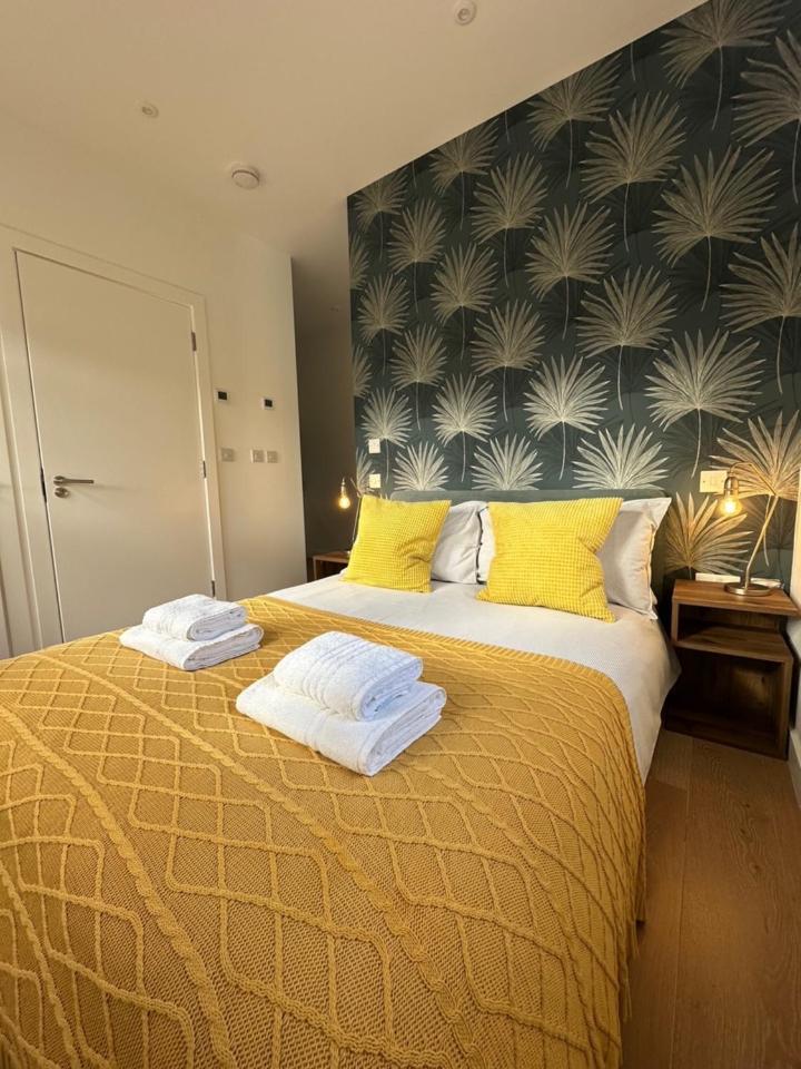 Contemporary Pied A Terre In The Heart Of