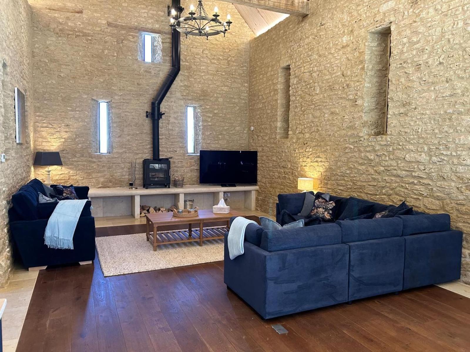 Holiday home Peipards Barn *