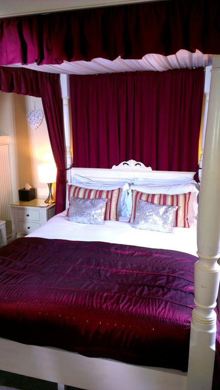 The House Boutique - In-room Breakfast - Free Parking 4*
