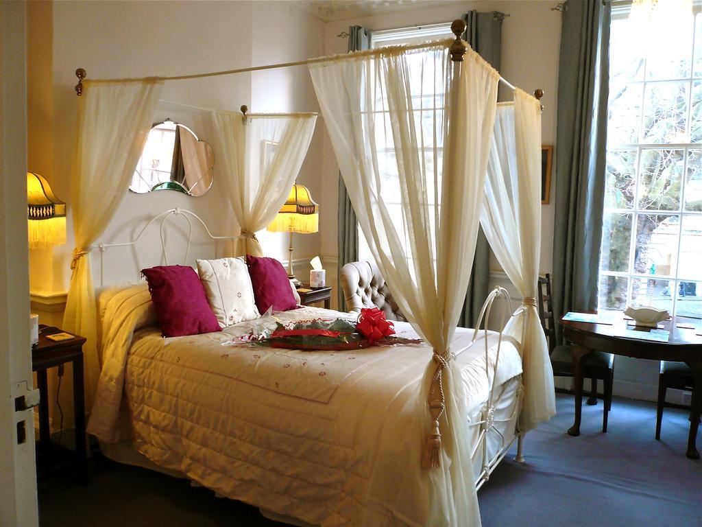 Abbey Green Apartment *