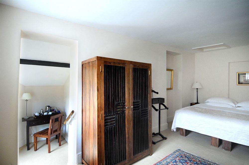 Guest house The Longleat Arms 4*